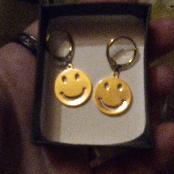 Smiley face hoops😃 - Picture 2 of 12